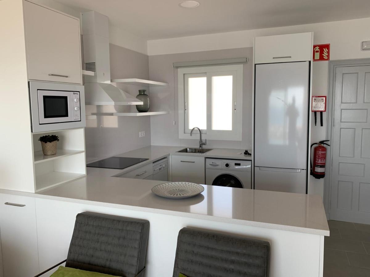Apartamento En Playa Santo Tomas Эс-Миджорн-Гран Экстерьер фото