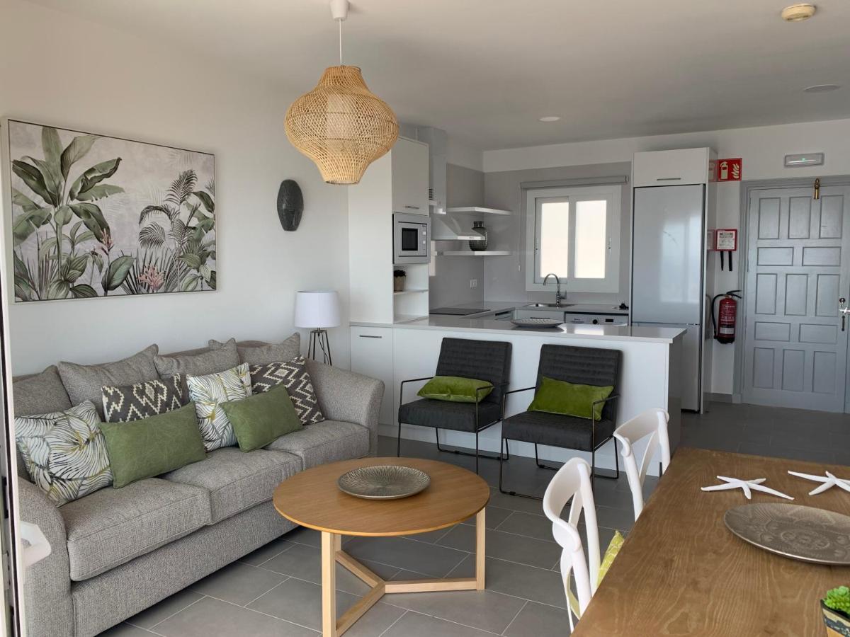 Apartamento En Playa Santo Tomas Эс-Миджорн-Гран Экстерьер фото