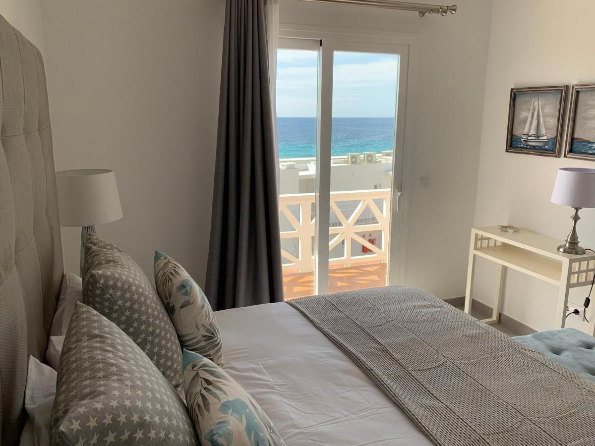 Apartamento En Playa Santo Tomas Эс-Миджорн-Гран Экстерьер фото